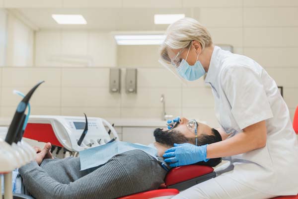 The Risks Of Delaying Root Canal Therapy